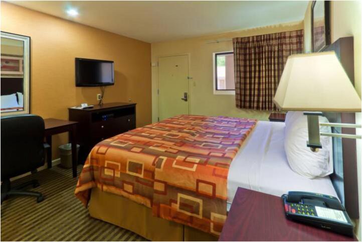 Westwood Motor Lodge Thorofare Room photo